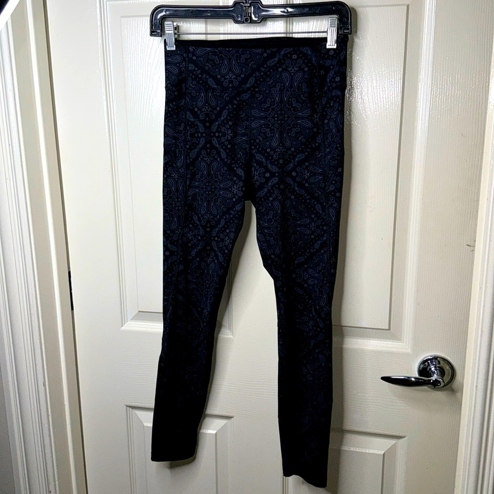 Like New-Pink from Victoria’s Secret Leggings